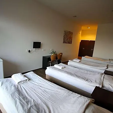Hipodrom אכסניה סופוט